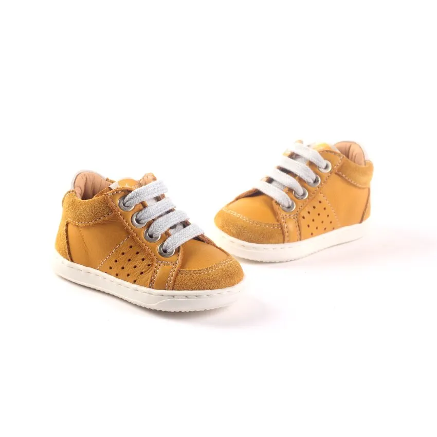 OCRA SNEAKERTJE OKERGEEL (MAAT 1724)